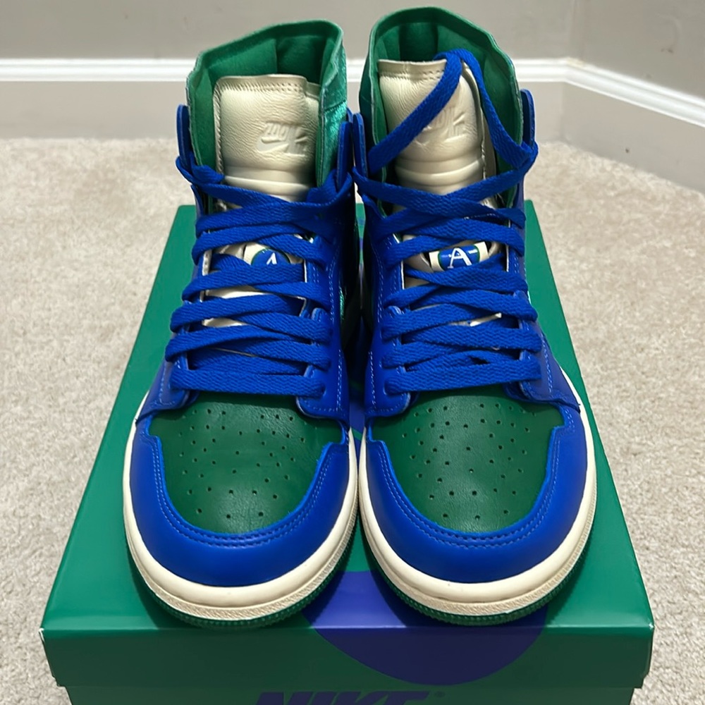 Jordan 1 zoom CMFT SP SIZE 6.5 women Aleali May Califia